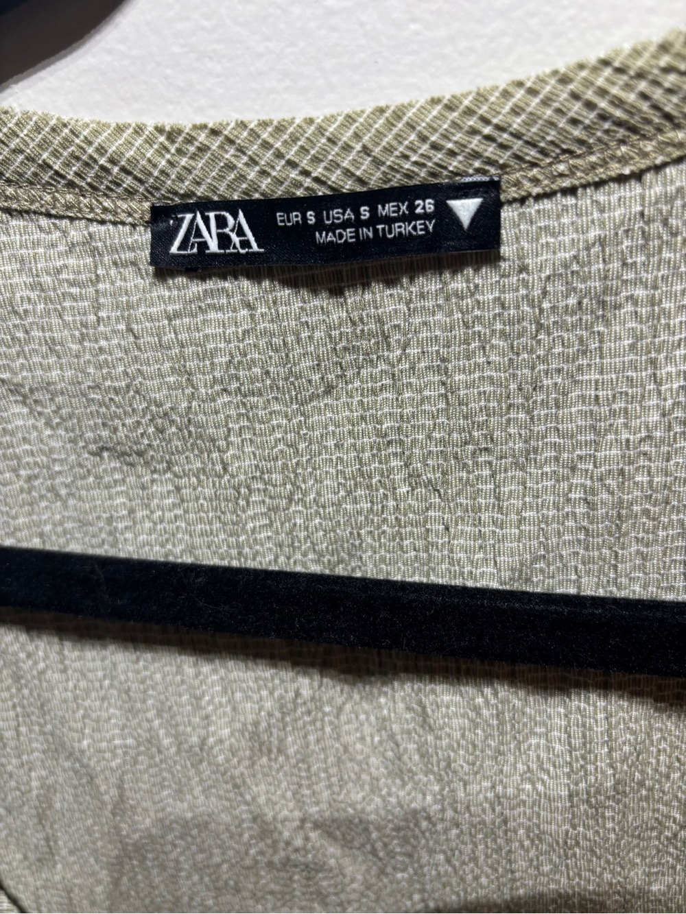 ZARA Olive Green Ribbed Scoop Neck Tank - Picture 3 of 3